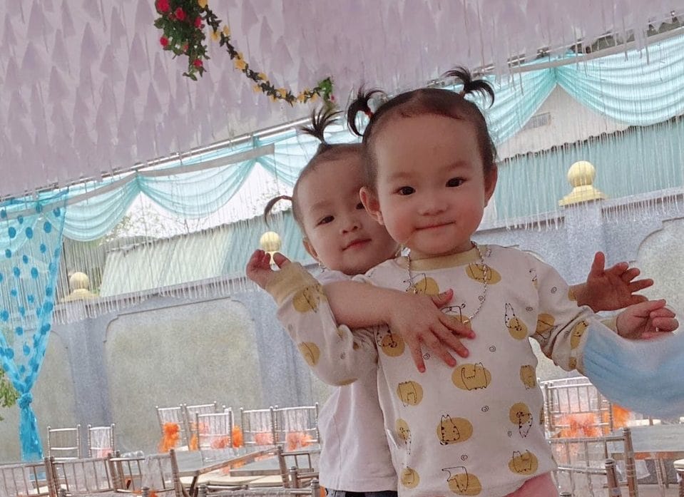 HÀNH TRÌNH GIAN NAN 18 NĂM “CHAN ĐẦY NƯỚC MẮT”, NGƯỢC XUÔI TỪ BẮC VÀO NAM “TÌM CON” CỦA CẶP VỢ CHỒNG HIẾM MUỘN