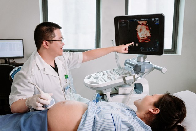 IVF Việt - Bỉ: Nơi chắp cánh hy vọng cho các cặp vợ chồng hiếm muộn- Ảnh 1.
