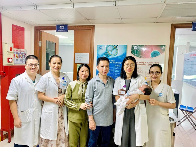 IVF Việt - Bỉ: Nơi chắp cánh hy vọng cho các cặp vợ chồng hiếm muộn- Ảnh 4.